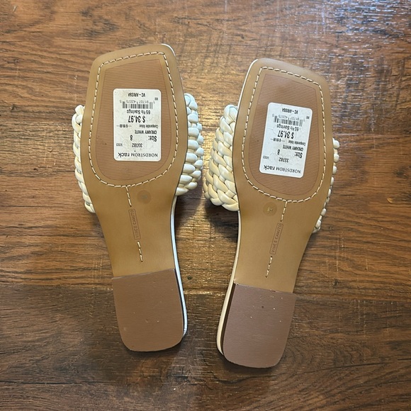 White slide on sandals- NWOT - Picture 2 of 5